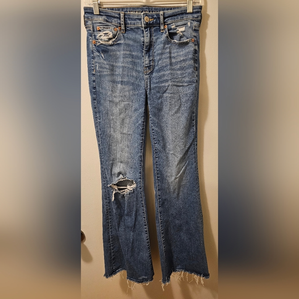 American Eagle Stretch Super High Rise Flare Distressed Jeans Women's Sz 4โ Reg.